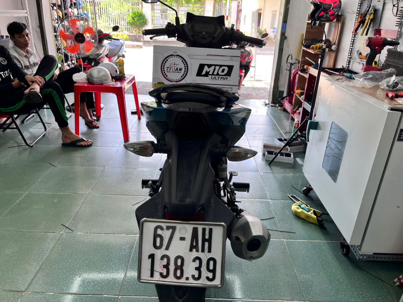 Độ đèn nâng cấp ánh sáng Titan M10 Ultra V2 cho xe Exciter 155